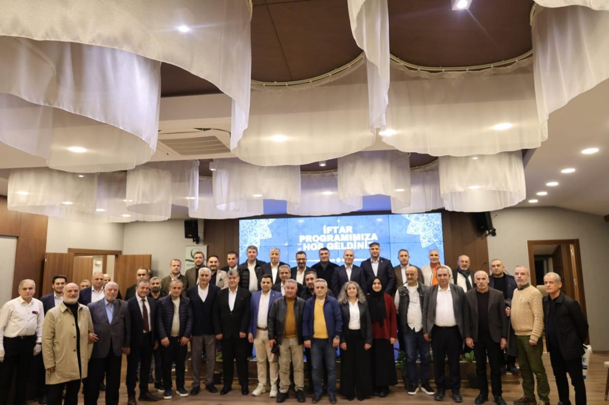 Genel Başkanımız Sayın Hasan Göksu öncülüğünde, STK Komisyonumuzun düzenlediği iftar programında Adıyamanlı STK’larımızın kıymetli temsilcileriyle bir araya geldik.