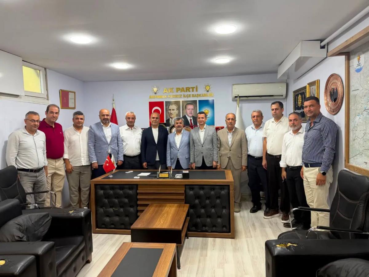 Genel Başkanımız Sayın Hasan Göksu, Mütevelli Heyet Üyelerimiz ve Yönetim Kurulu Üyelerimiz ile Vakfımızın Adıyaman Şube Başkanı Sayın Osman Aydın ve yönetimi, AK Parti Adıyaman Merkez İlçe Başkanı Sayın Mehmet Fatih Olgun'u makamında ziyaret ettiler